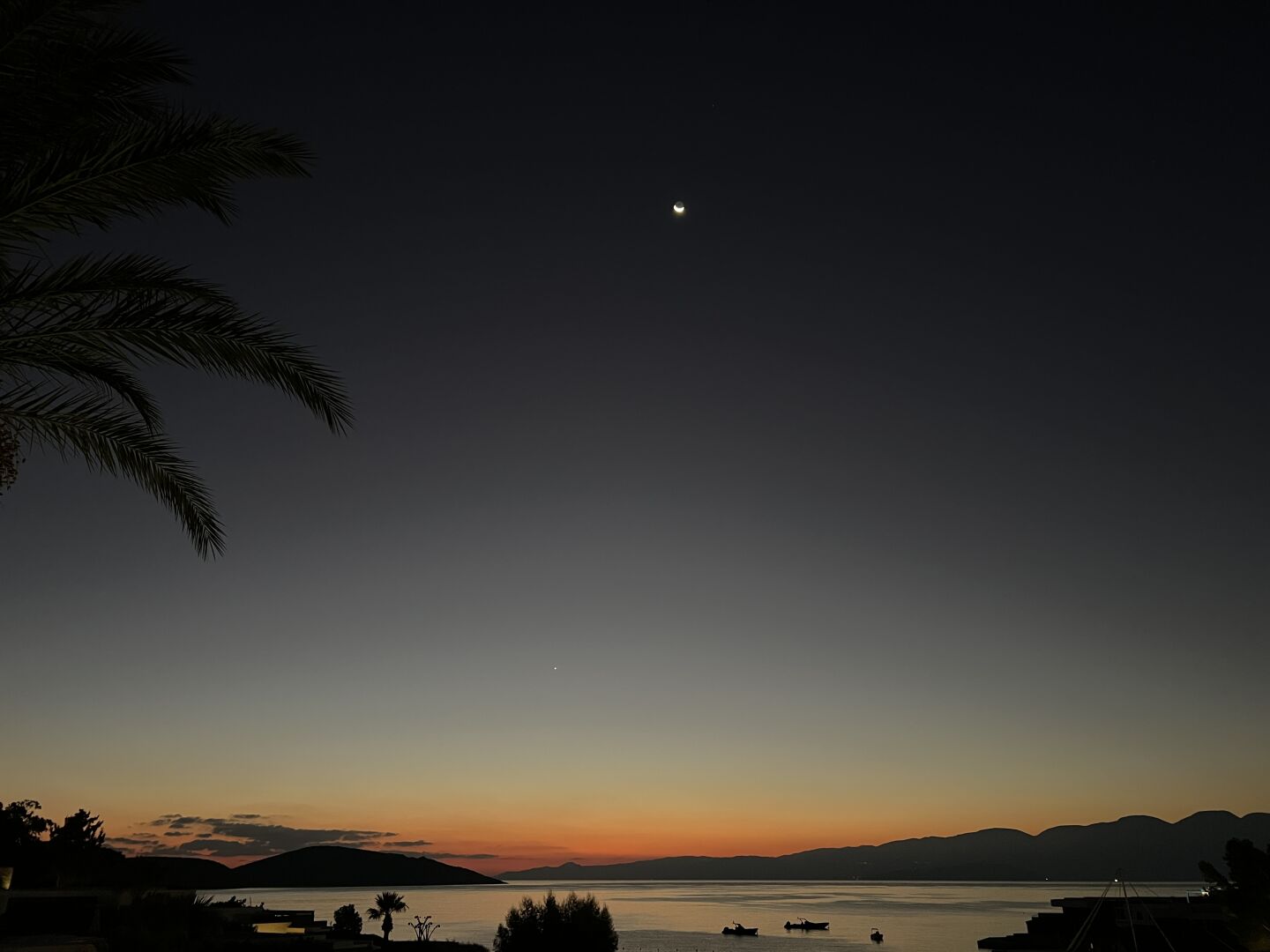 Vor-Sonnenaufgang-Stimmung am Golf von Mirabello (Nordosten von Kreta)